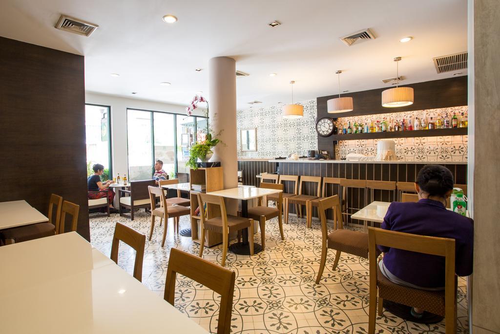 Aphrodite Inn Bangkok Banguecoque Exterior foto