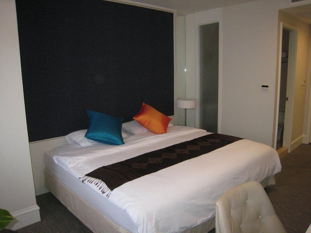 Aphrodite Inn Bangkok Banguecoque Quarto foto